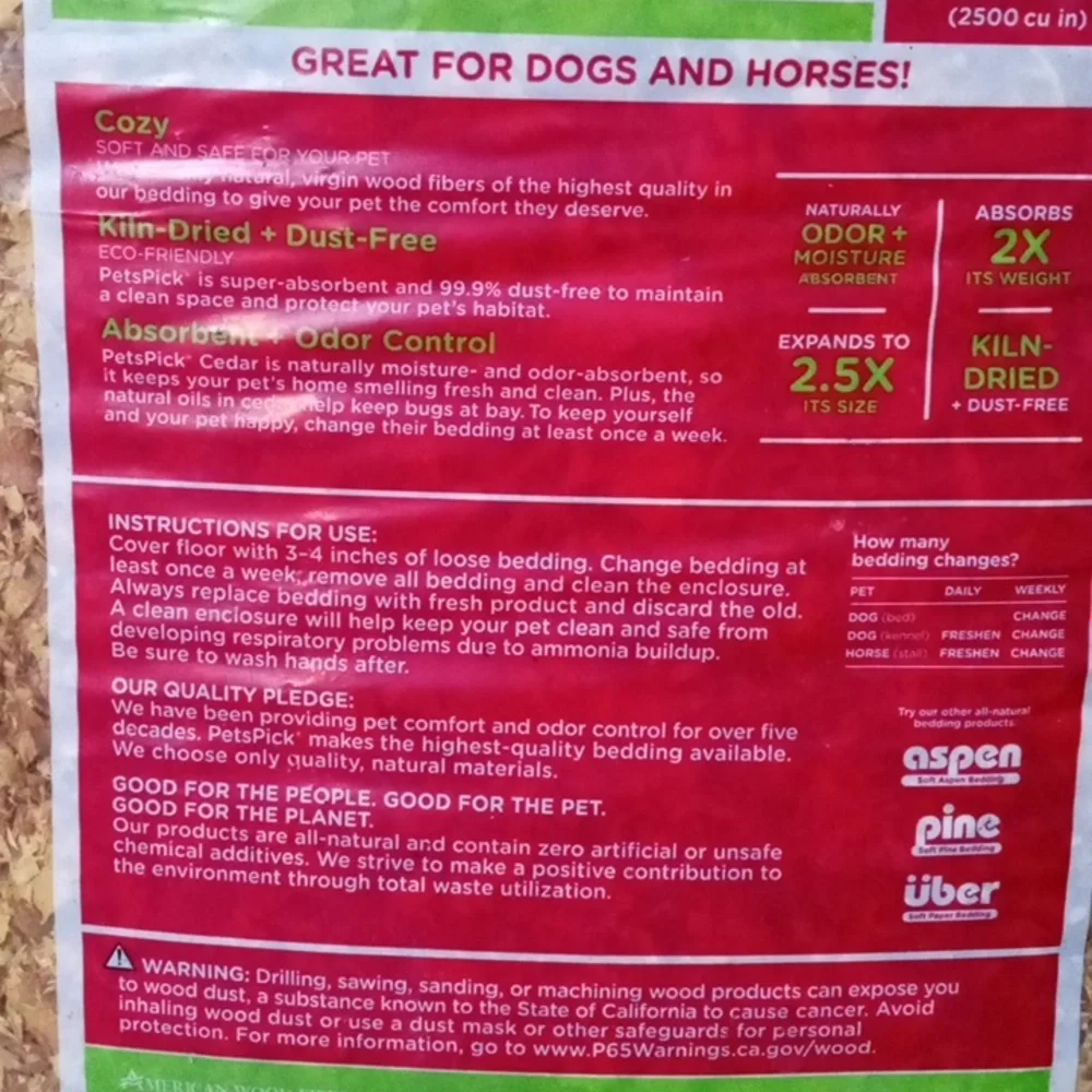 New! PETS PICK Red Cedar Bedding 41 Liters / Odor Control.